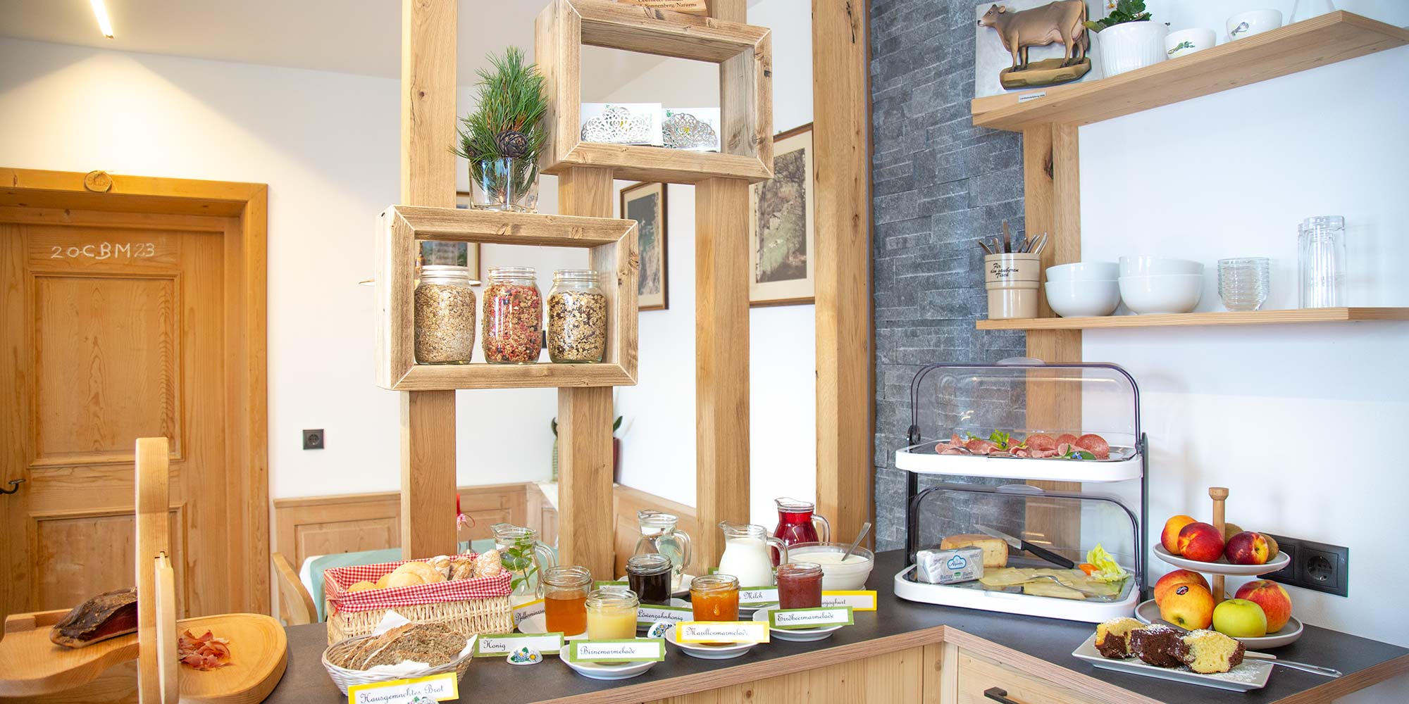 Frühstück und Genussecke am Patleidhof